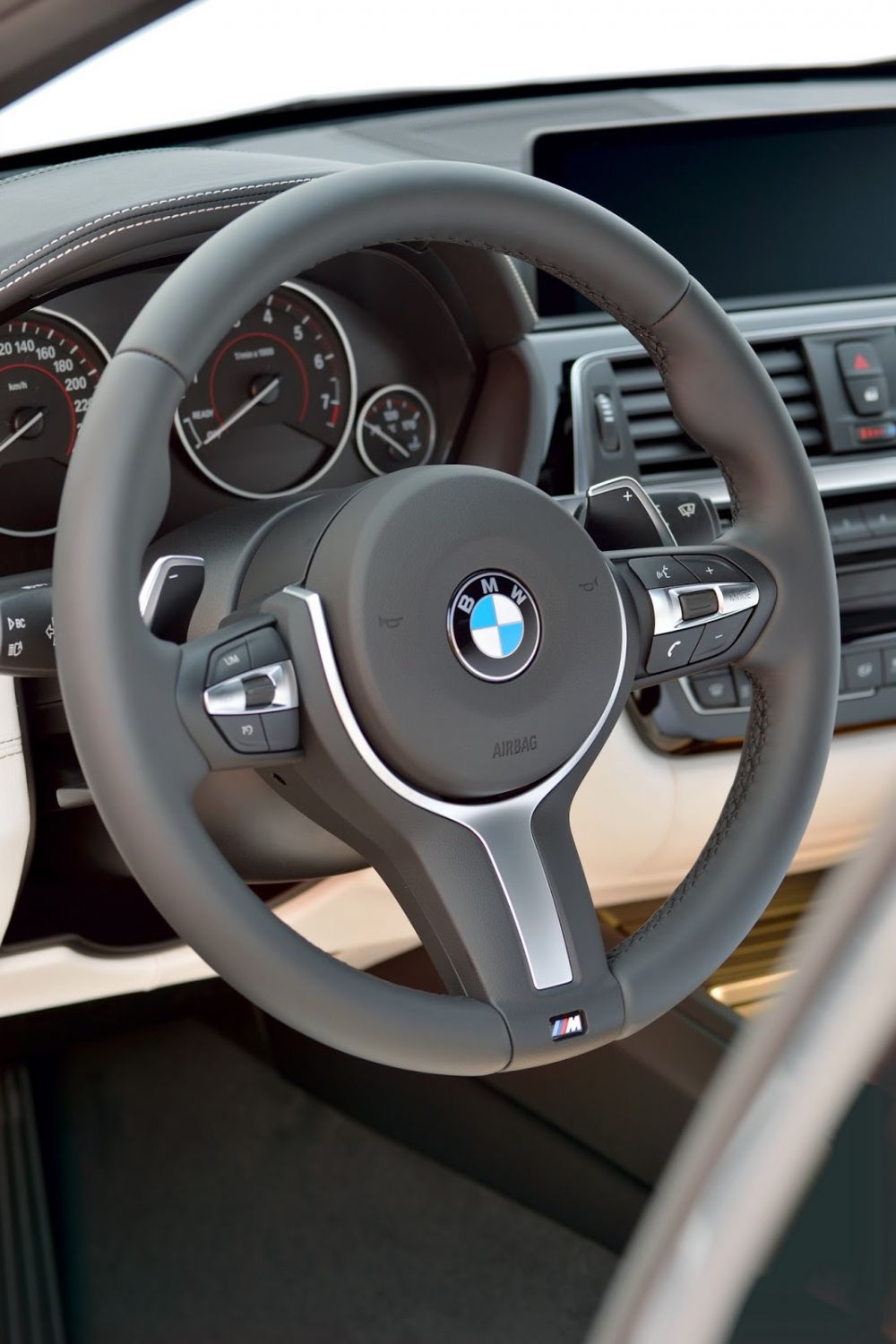 FOTO Asta e noua Serie 3 de la BMW! Nemtii au anuntat toate modificarile pentru 2016_11