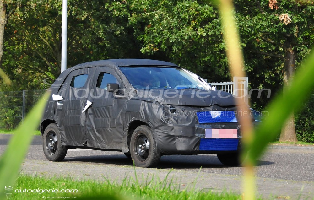 FOTO Dacia a scos masina de 5000 de euro la teste pe strazi. Primele informatii despre modelul pregatit sa cucereasca planeta_1