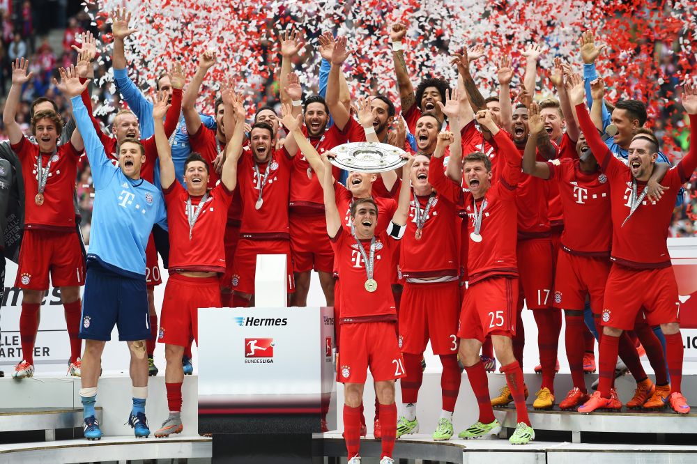 Galerie FOTO | Bayern a primit titlul de campioana dupa victoria cu Mainz! Iertat dupa gafa din semifinala cu Barca, Boateng l-a udat pana la piele pe Guardiola :)_2
