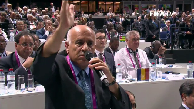 UEFA continua razboiul cu Blatter! Prima reactie a lui Platini dupa ce Blatter a castigat un nou mandat in conducerea FIFA_12