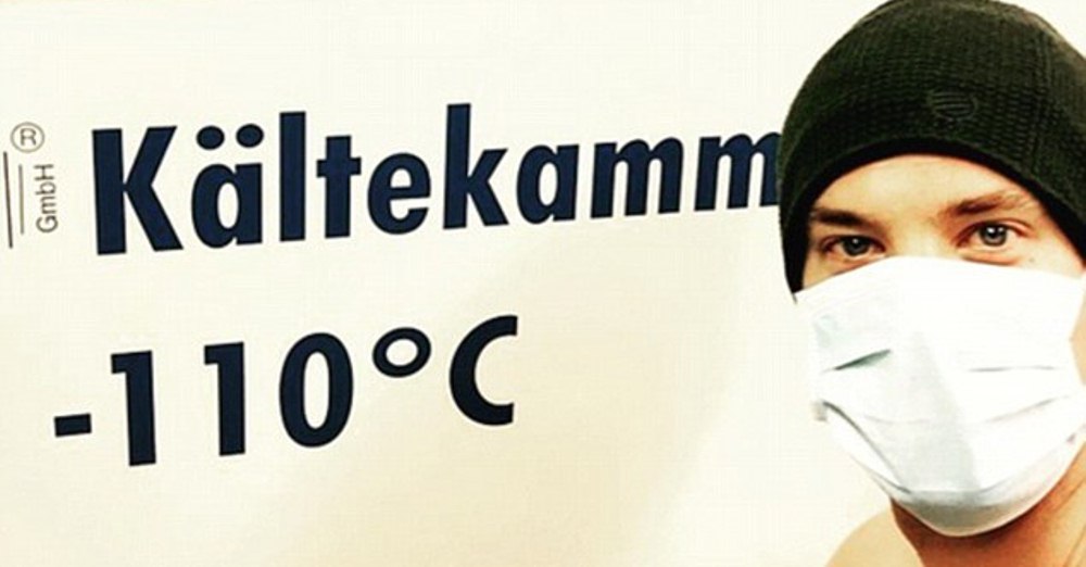 Antrenamentul EXTREM la care se supune Manuel Neuer la -110 grade Celsius. Super imaginea postata de portarul lui Bayern_2