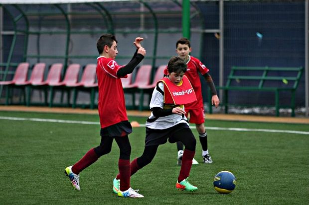 Inventia romaneasca ce va revolutiona fotbalul! Cele mai mari scoli de fotbal ale Europei pun in practica ideea unui roman_1