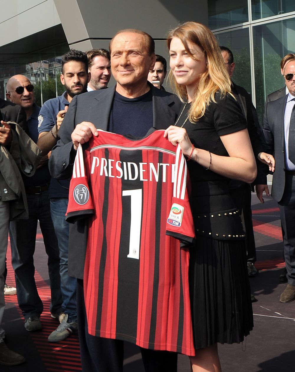 Femeia care mosteneste un imperiu de 7.6 miliarde de dolari! Cum se transforma AC Milan cu Barbara Berlusconi la conducere_2