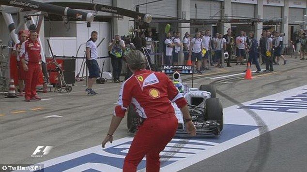Imagini incredibile in F1. Boss-ul Ferrari, aproape de un accident ingrozitor. Massa era la volan! Ce s-a intamplat. FOTO_1
