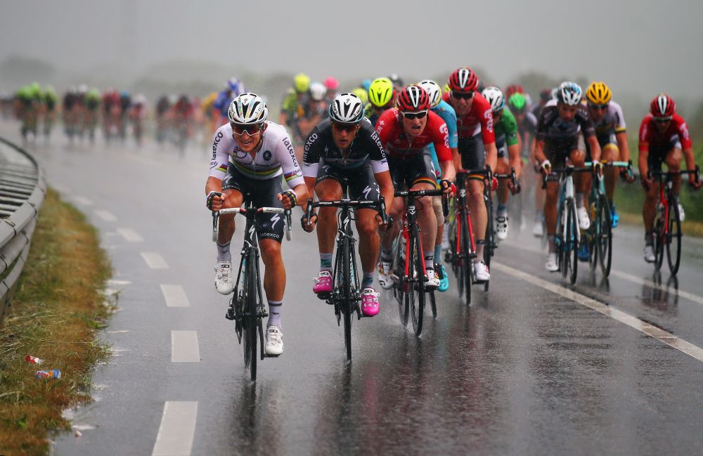 Inceput NEBUN in Le Tour | Doi dintre favoriti au pierdut timp important inca din etapa a doua, Greipel s-a impus la sprint in fata lui Sagan! Cancellara e in galben_2