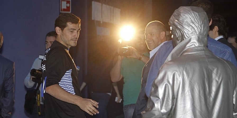 "Hei, uite-l pe Mourinho!" Surpriza de care a avut parte Casillas in prima zi la Porto. FOTO_2