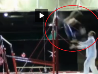 
	Aproape de o tragedie: o gimnasta, salvata in ultima clipa de antrenor! Prindere de 10 pentru o aterizare de ZERO VIDEO
