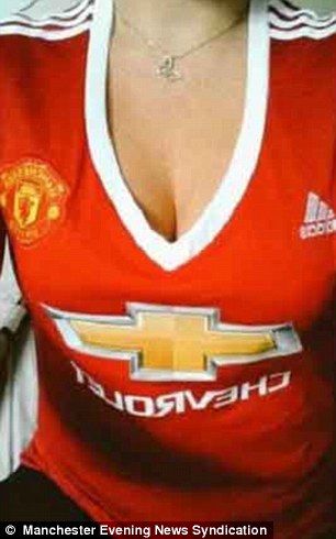 "Asa ceva e o rusine!" Protest incredibil al femeilor dupa ce Man. United a lansat noul tricou! Detaliul de pe tricoul pentru fete_3