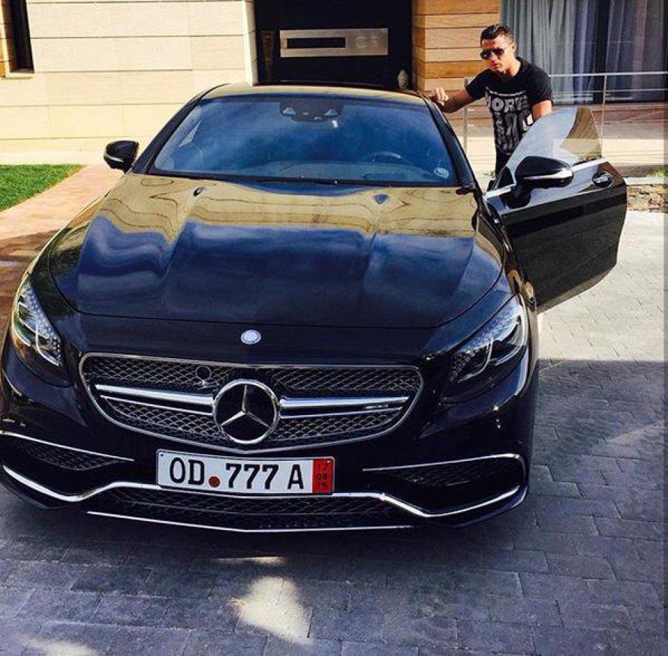PATRU milioane de euro si peste 4000 de CAI! Cum arata masinile din garajul de LUX al lui Cristiano Ronaldo_9