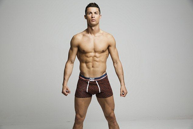 Imaginea cu care Cristiano Ronaldo a cucerit astazi internetul! Detaliul care il face unul dintre cei mai bine platiti sportivi_2