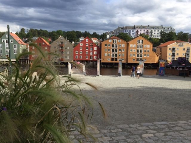 Cum arata PARADISUL in care stelistii vor sa produca marea minune. Trondheim, orasul in care oamenii se plimba cu taxi-uri TESLA si yachturi_22