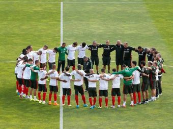 
	FOTO Scena emotionanta in cantonamentul Portugaliei! Moment de reculegere pentru refugiatii care au murit! Mesajul lui Ronaldo
