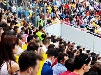 
	Imagine FABULOASA pe National Arena! Ce facea un suporter in timp ce nationala-SOMNIFER se chinuia cu Grecia! FOTO
