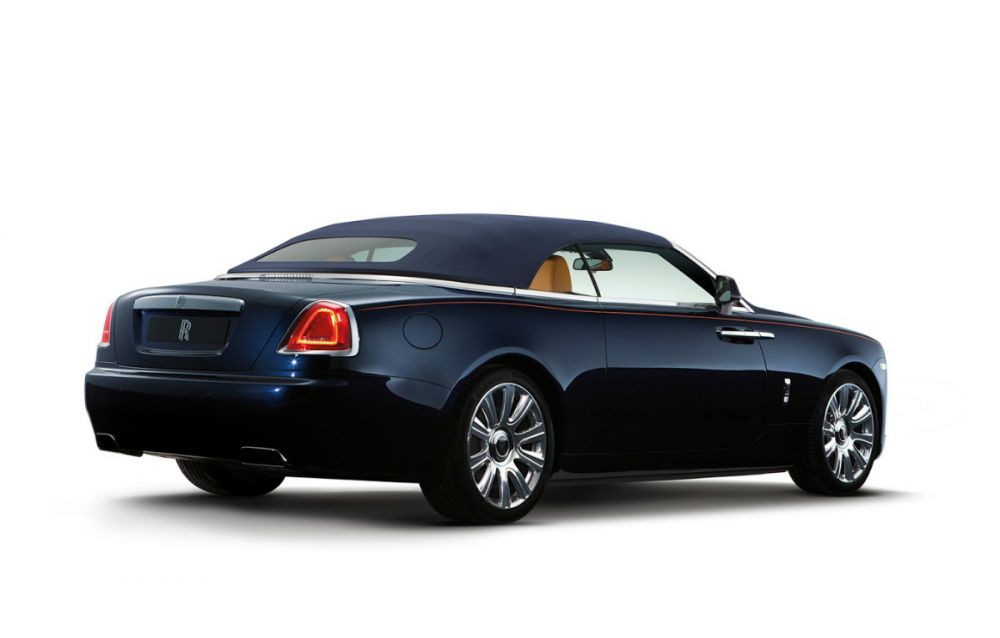 Rolls Royce a lansat cea mai LUXOASA decapotabila din lume! Vezi cum arata Dawn, modelul pregatit pentru tinerii miliardari! FOTO_14