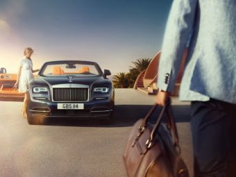 Rolls Royce a lansat cea mai LUXOASA decapotabila din lume! Vezi cum arata Dawn, modelul pregatit pentru tinerii miliardari! FOTO