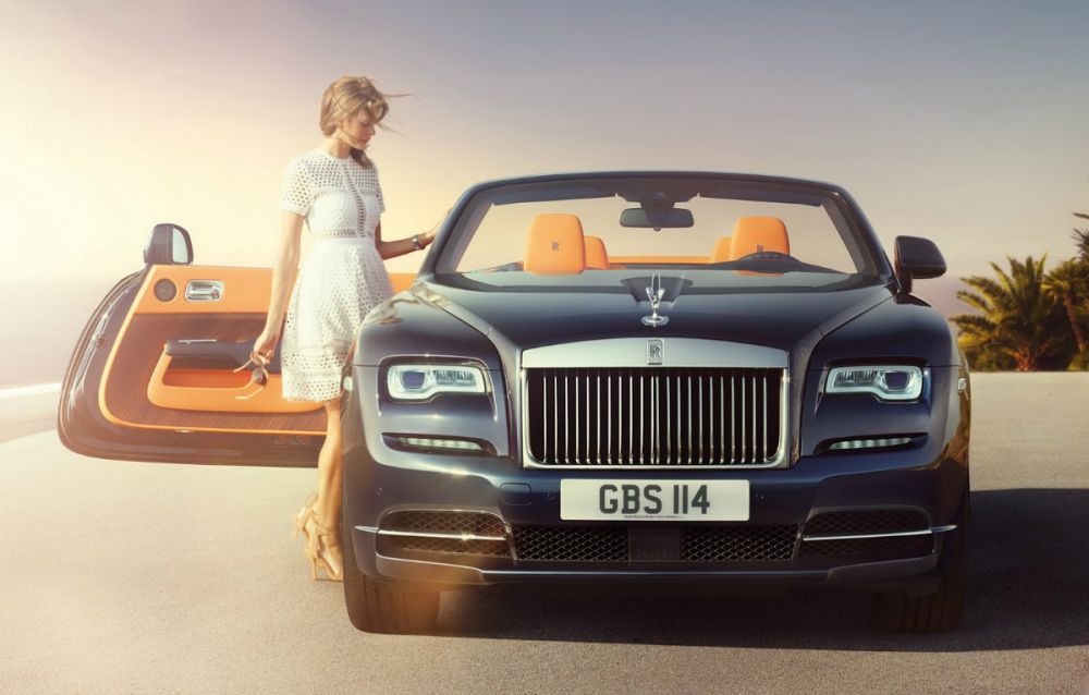 Rolls Royce a lansat cea mai LUXOASA decapotabila din lume! Vezi cum arata Dawn, modelul pregatit pentru tinerii miliardari! FOTO_6