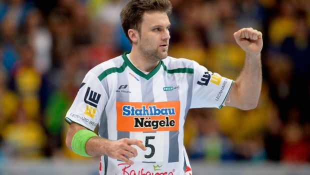 
	Un roman va imbraca tricoul celei mai tari echipe din handbalul european: refuzat de Dinamo, Dragos Oprea merge la Kiel
