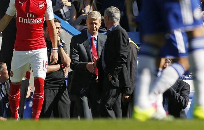 S-a terminat razboiul! Ce au facut Wenger si Mourinho inainte de a intra pe teren in Chelsea - Arsenal_2
