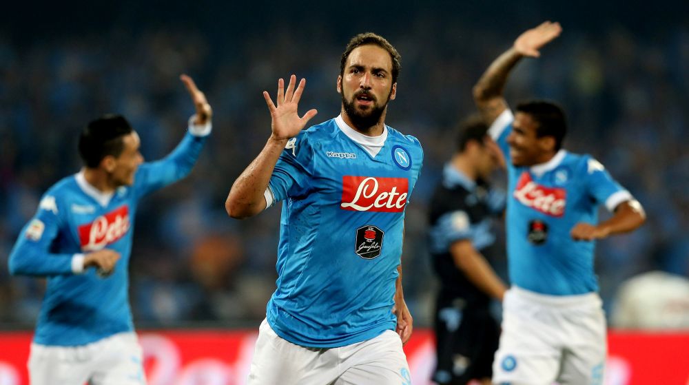 O palma de goluri | Napoli, la cel de-al doilea 5-0 in doar cateva zile. Echipa lui Chiriches a "masacrat-o" pe Lazio, Radu Stefan a avut cosmaruri cu Higuain_1