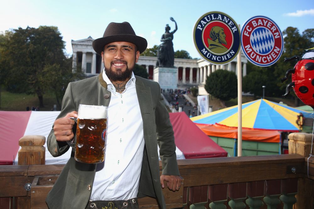 Imagini SENZATIONALE de la Oktoberfest! Cum au petrecut jucatorii lui Bayern in oras_2