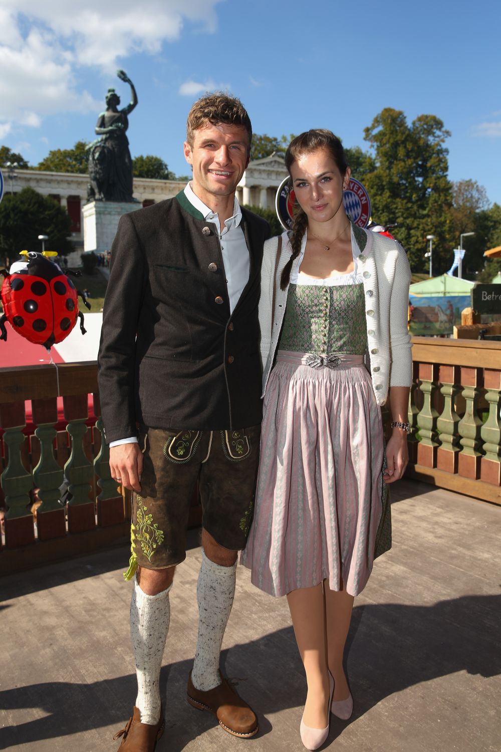 Imagini SENZATIONALE de la Oktoberfest! Cum au petrecut jucatorii lui Bayern in oras_9