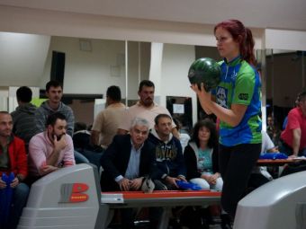 
	Anna Anderson, locul 3 la IBIBO 2015, este prima femeie pe podiumul Turneului International de Bowling din Romania
