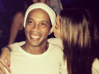 
	Ronaldinho s-a DEZLANTUIT in club dupa ce a ramas fara echipa! Unde a fost surprins aseara :)
