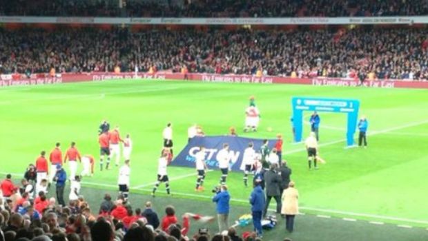 
	Fanii lui Arsenal, revoltati! Ce au gasit in toaletele de pe Emirates, dupa ce suporterii lui Tottenham au trecut prin ele. FOTO
