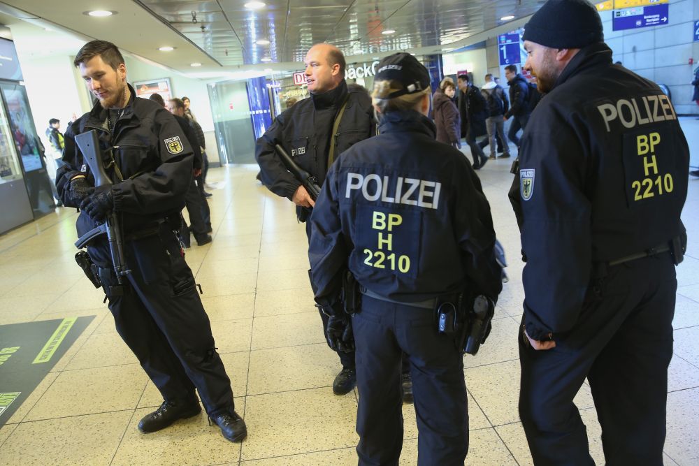 Primele declaratii oficiale date de Merkel dupa incidentul de la Hanovra. Autoritatile germane refuza sa prezinte mai multe detalii_2