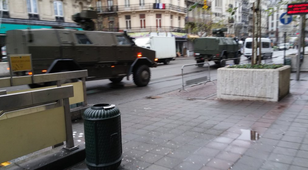 Alerta terorista paralizeaza Belgia. Bruxelles-ul, patrulat de militari; metroul a fost inchis, iar meciurile ANULATE_2