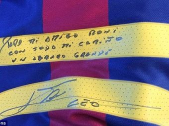 
	Doua numere 10 uriase ale Barcelonei intr-o singura imagine. Mesajul pe care&nbsp; Messi i l-a scris lui Ronaldinho intr-un gest istoric
