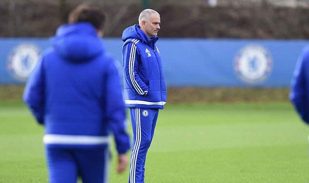 UPDATE: Primele imagini cu Mourinho dupa ce a fost DAT AFARA de la Chelsea! The Telegraph: Guus Hiddink ii ia locul_1