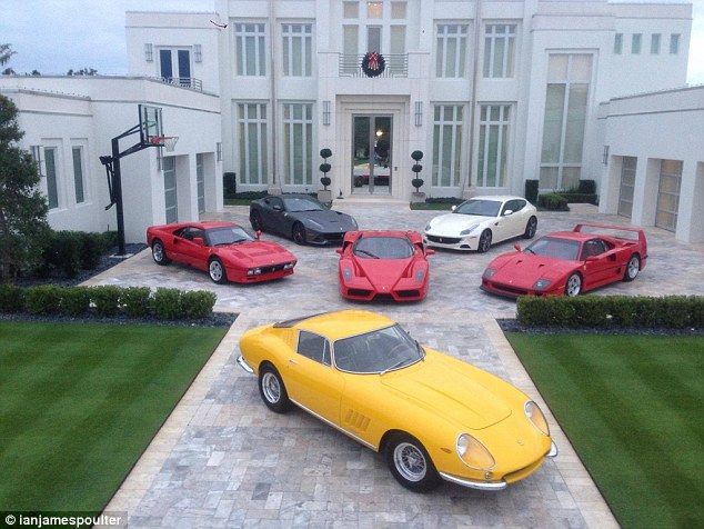 Cel mai mare colectionar de Ferrari din lume tocmai a inceput 2016 cu o noua masina! Cum arata GARAJUL sau de milioane de euro_2