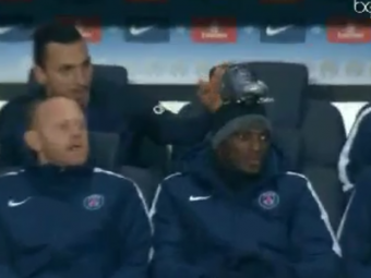 Ce face Zlatan cand se plictiseste pe banca. Moment genial la ultimul meci al lui PSG. Farsa facuta unui coleg. VIDEO