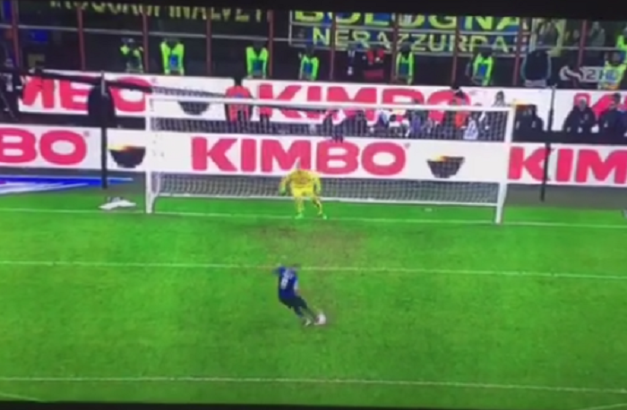 Calificare in finala decisa de tehnologia Goal Line! Momente de confuzie: jucatorii lui Inter s-au bucurat dupa penalty-ul ratat de Palacio :)_1