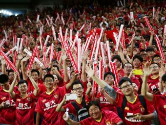 
	Noua ordine mondiala in fotbal: chinezii se lauda cu cel mai valoros club din lume pe piata bursiera! Guangzhou, mai scump decat Real si United
