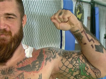 
	Cum arata Ghiaurul Radnev, luptatorul de MMA din Romania care isi face un tatuaj dupa fiecare VICTIMA din cusca!
