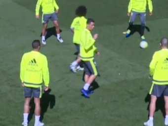 Gestul lui Cristiano Ronaldo dupa ce a primit mingea printre picioare la antrenament! Ce semn i-a facut lui Danilo