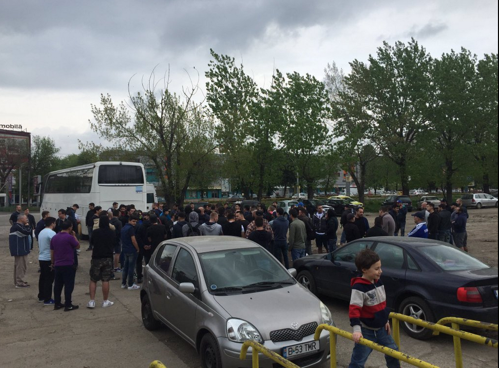 FOTO 200 de ultrasi stelisti s-au strans in Ghencea! Suporterii vor sa organizeze un eveniment pentru Nesu, care e in stare critica_1