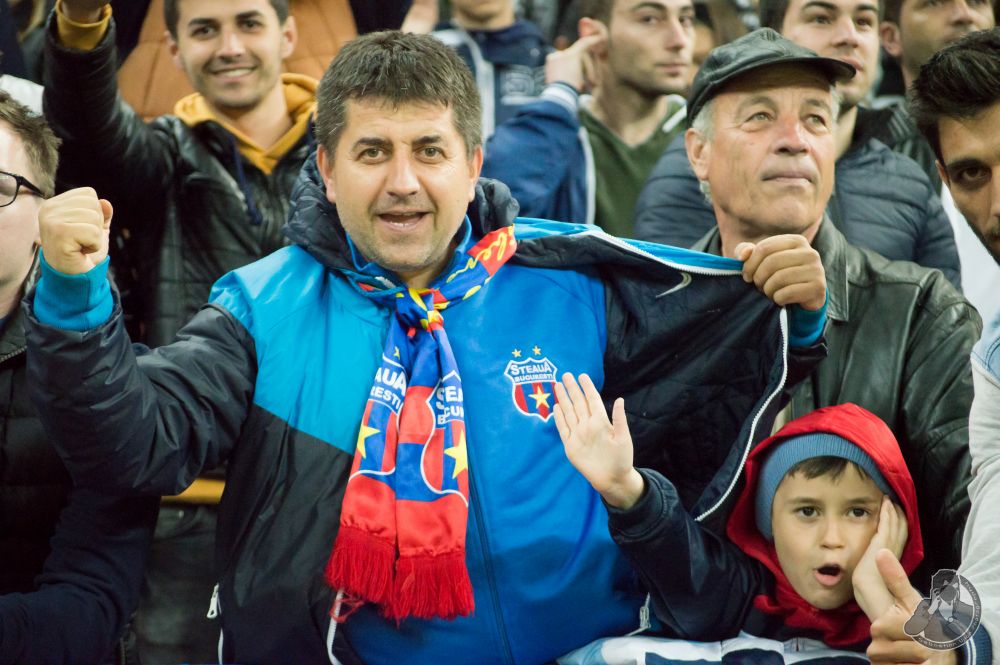 Derby-ul de la nivelul gazonului | Cele mai tari poze de la Steaua 2-2 Dinamo! Ce a patit un dinamovist la finalul partidei_12
