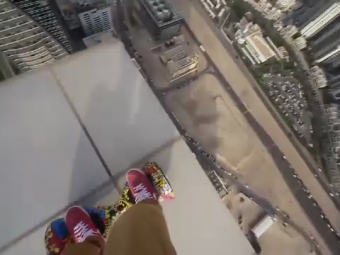 Nebunie totala! Ce a facut acest pusti din Dubai cu un hoverboard