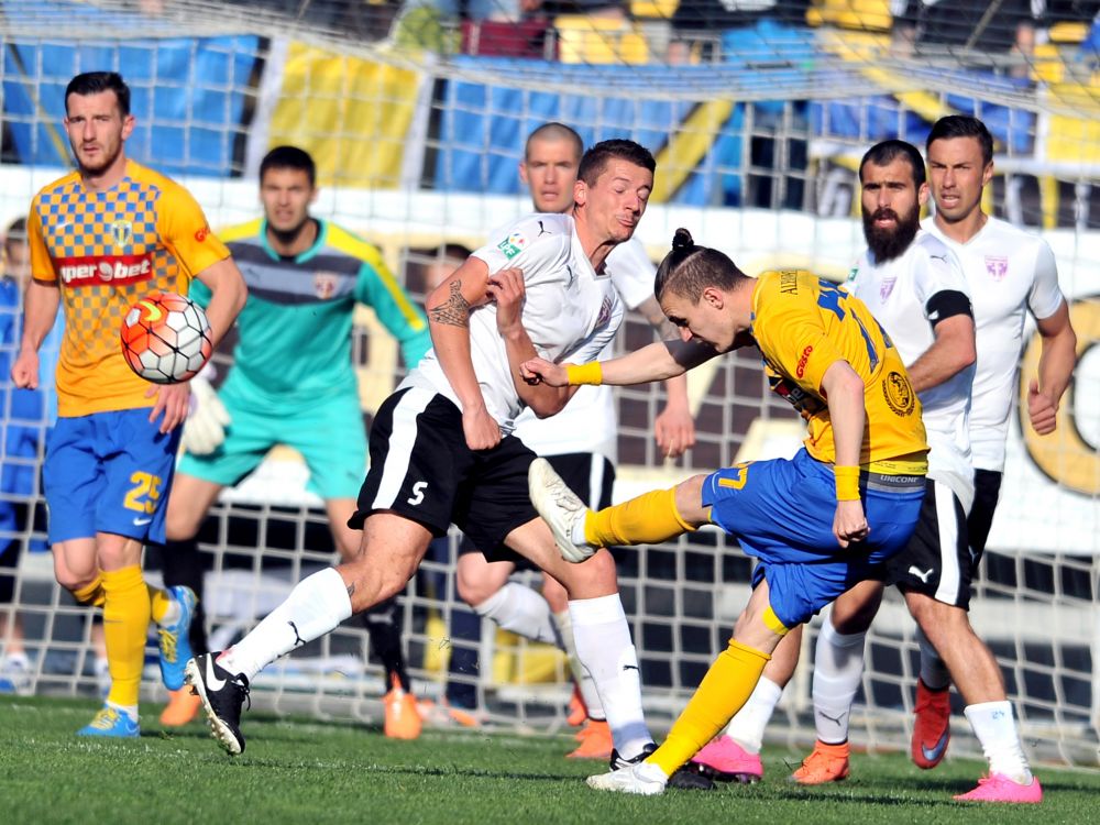 Voluntari 0-2 CSU Craiova | Ilfovenii au inaugurat arena Anghel Iordanescu, dar n-a fost cu noroc. Craiova egaleaza Iasiul si viseaza la Europa_2