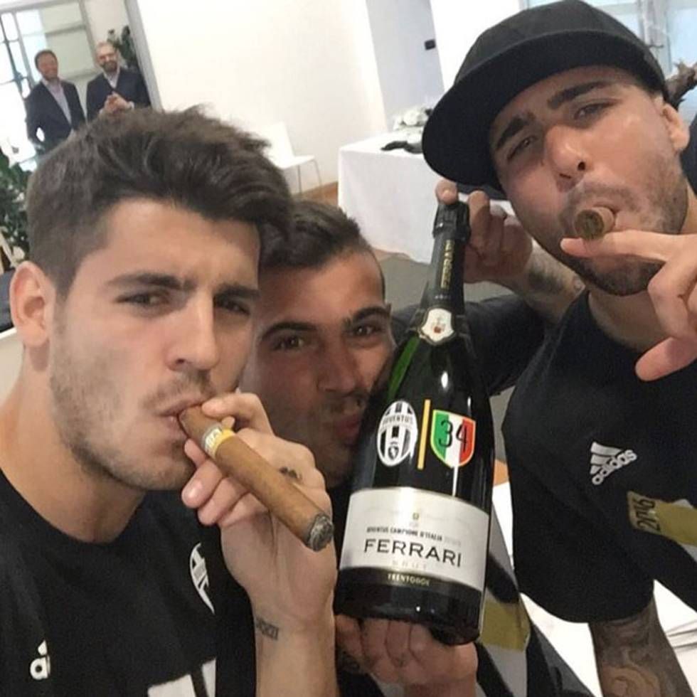 Juventus scrie istorie in Italia: torinezii, campioni pentru a cincea oara la rand in Serie A, dupa ce Napoli a pierdut la Roma_3