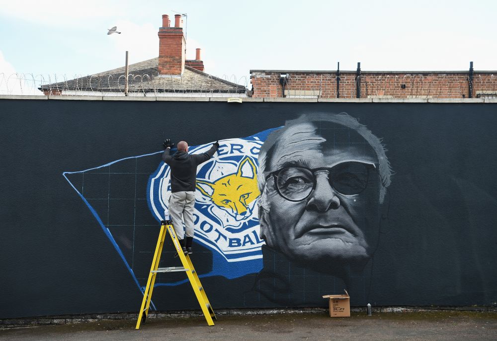 Leicester si Ranieri, ca Napoli-ul lui Maradona. Suporterii i-au desenat portretul italianului pe un zid din oras. Discursul antrenorului: "Sa facem o poveste de Hollywood"_4