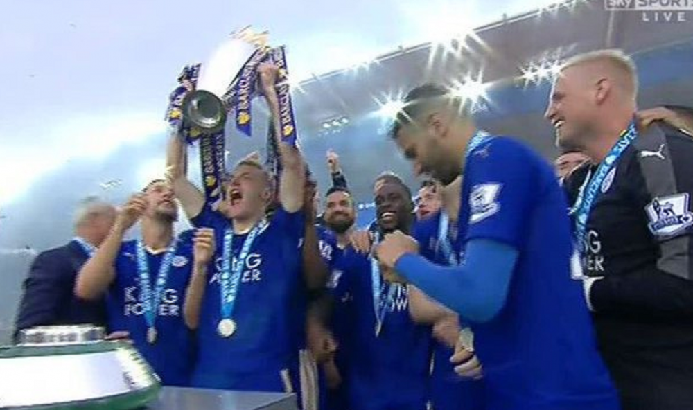 Vardy, Mahrez si Ranieri, incoronati campioni ai Angliei! Leicester termina sezonul in mare stil: victorie clara cu Everton si dubla Jamie Vardy_1