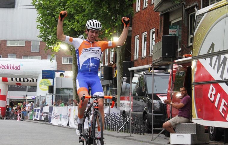 O noua moarte bizara in sport. Un ciclist olandez de doar 21 de ani a murit in urma unui stop cardiac suferit in Turul Carpatilor_1