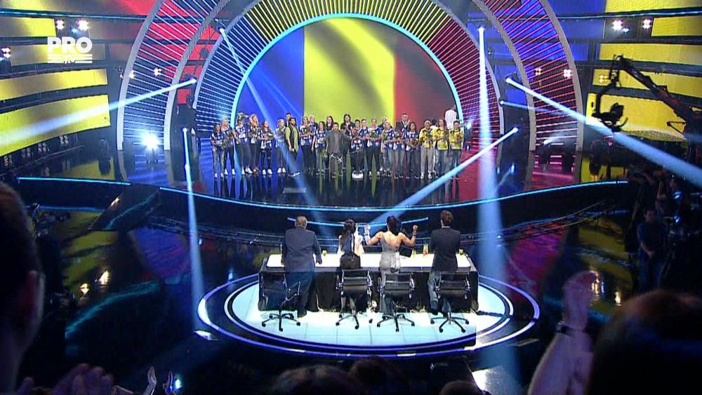 Surpriza uriasa aseara la Romanii au Talent! Cum au aparut REGINELE HANDBALULUI de la CSM Bucuresti cu trofeul Ligii. VIDEO_8