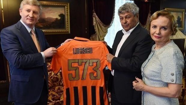 
	Intalnire speciala cu MILIARDARUL Ahmetov pentru Lucescu! Ce mesaj i-a transmis dupa ce a semnat cu Zenit
