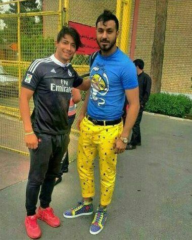 Imagine antologica! Cum arata pantalonii din cauza carora acest portar din Iran a fost SUSPENDAT pentru jumatate de an_1
