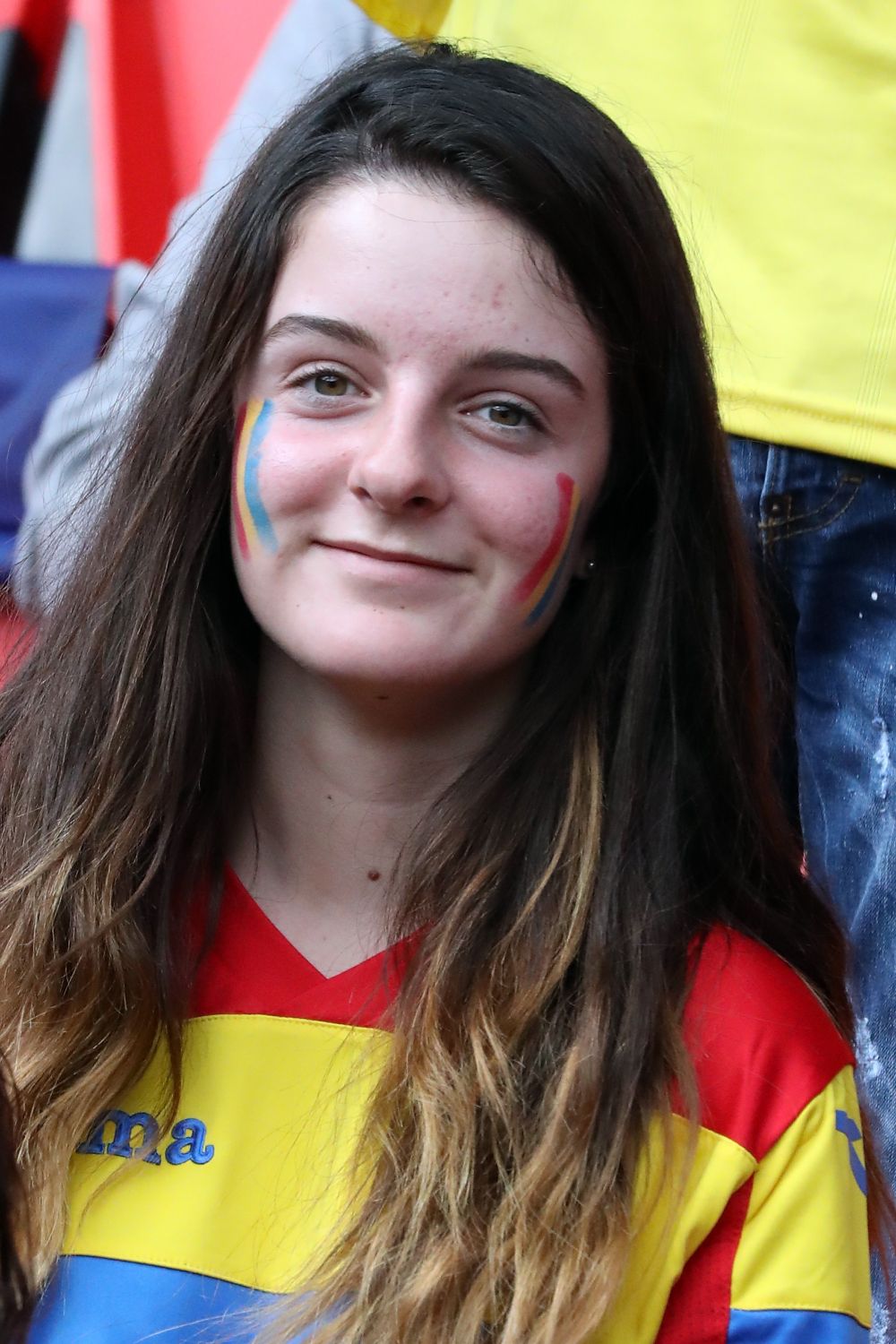 Daca se juca pe frumusete, Romania - Albania era finala Euro! GALERIE FOTO Cine castiga duelul fanelor?_17